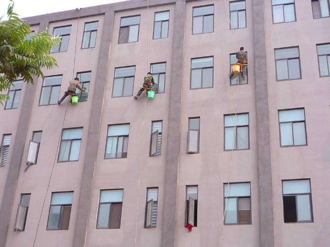 怎样快速清除水性外墙涂料?教你这招，省时省力成本低