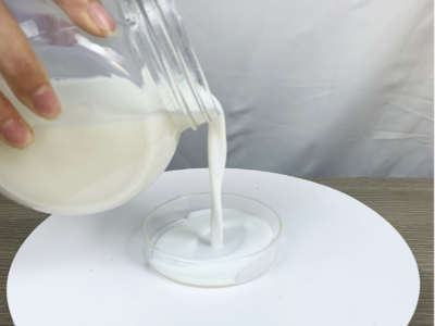 防锈面漆乳液8308 具有优异的快干性能、初期耐水性及抗回粘性，对金属基材的附着力好，漆膜致密性高，耐盐雾性能优异，与常规防锈助剂、防锈颜料相容性好